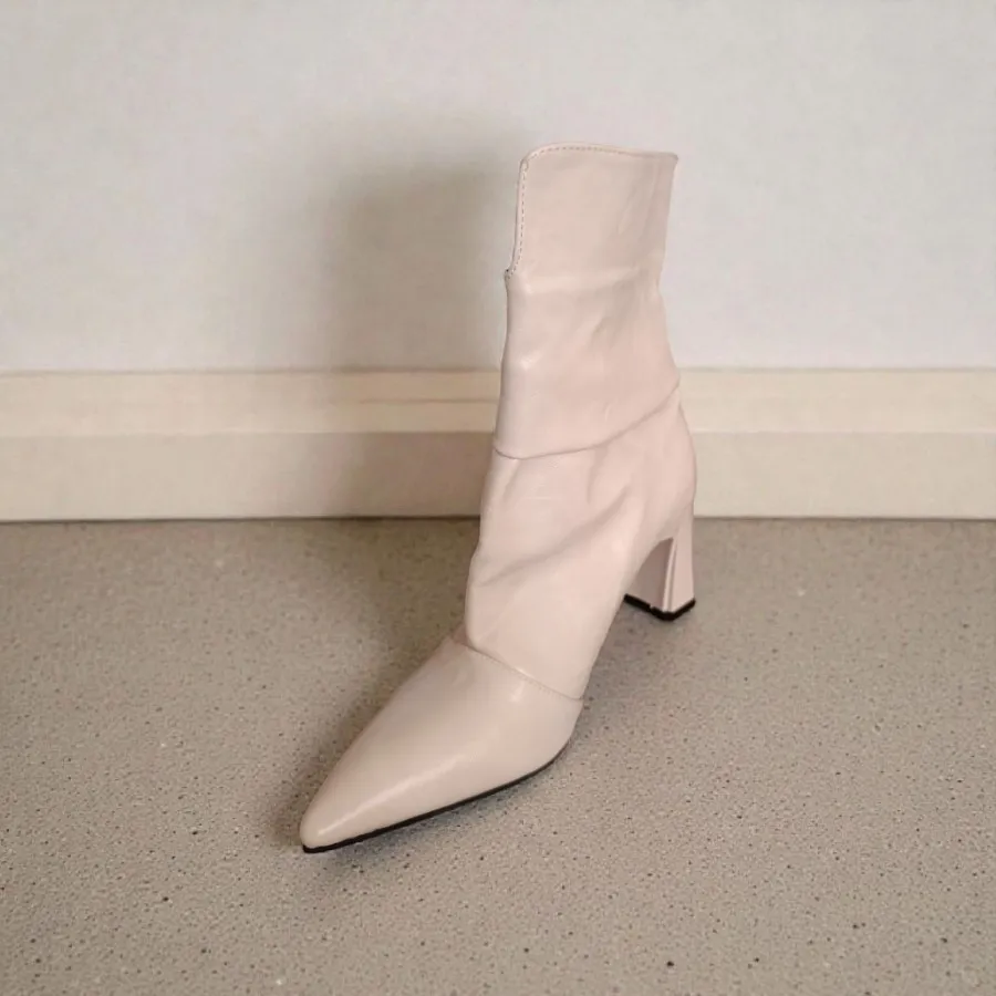 بوت پاشنه بلند چروکی