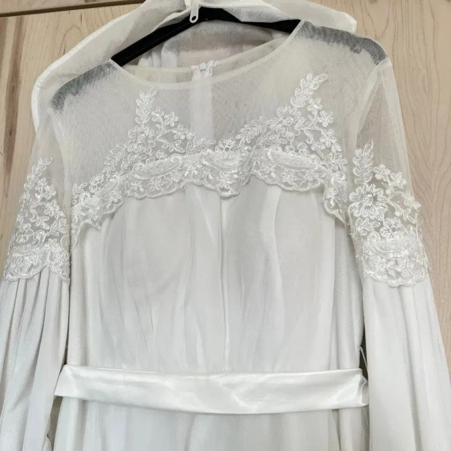 لباس نامزدی و فرمالیته