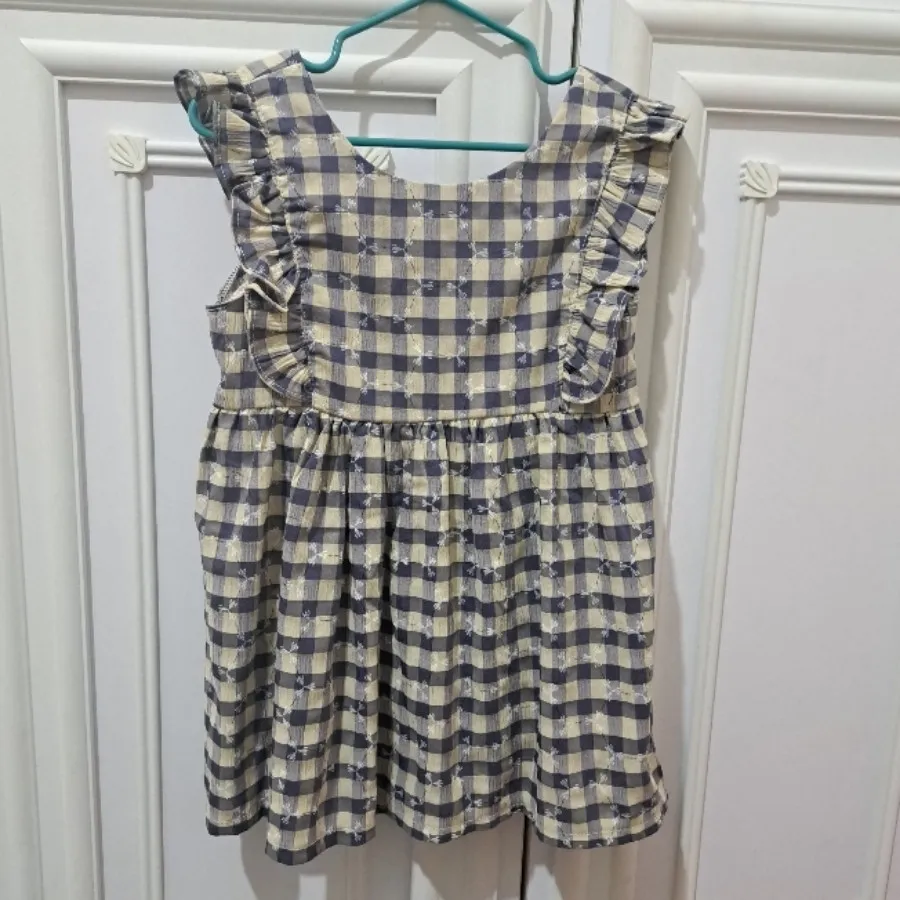 پیراهن دخترانه