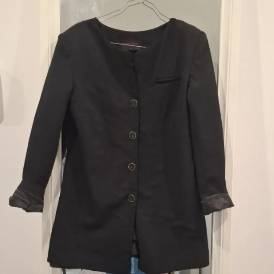 کت مشکی آستردار