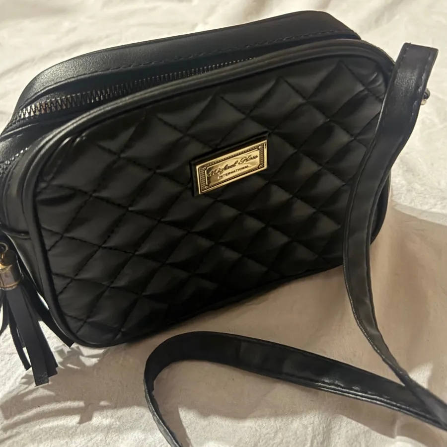 کیف رودوشی Michael Kors