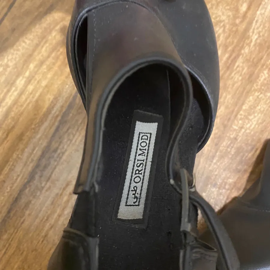 کفش طبی زنانه