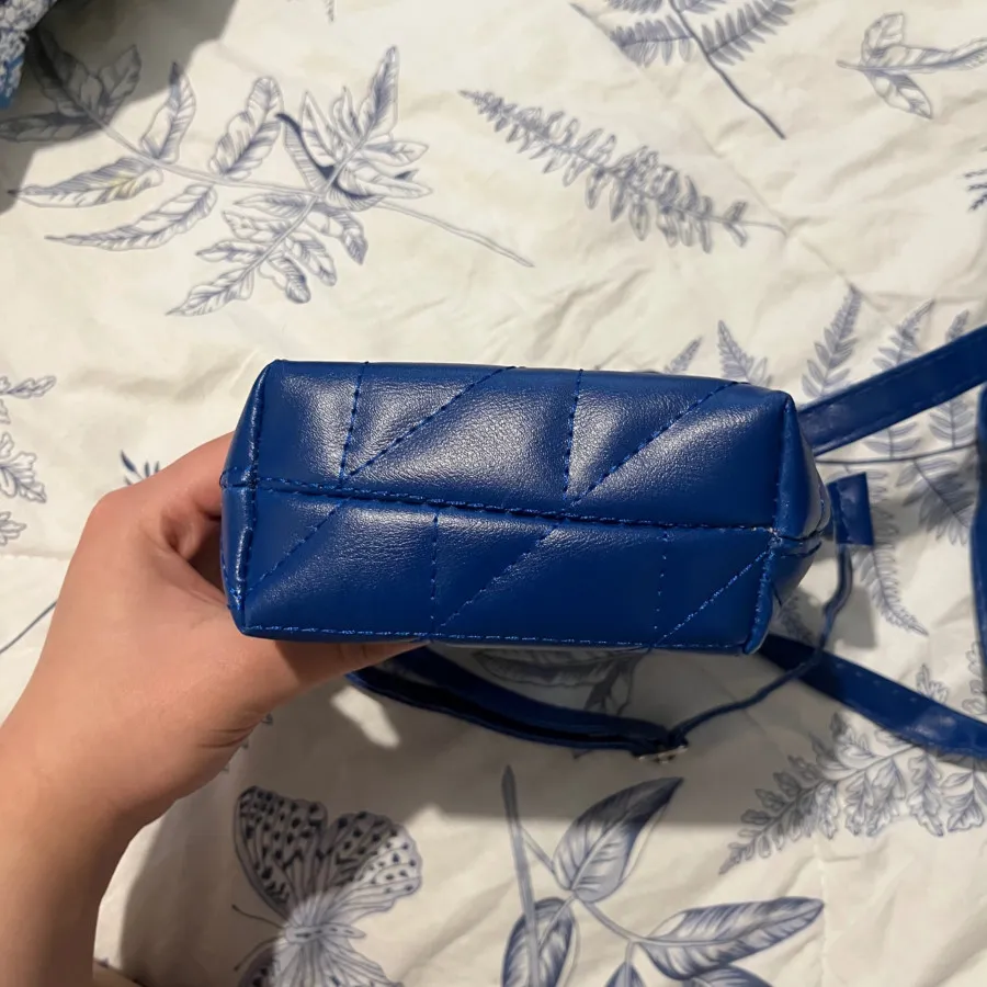 مینی بگ ( کیف کوچولو) ابی