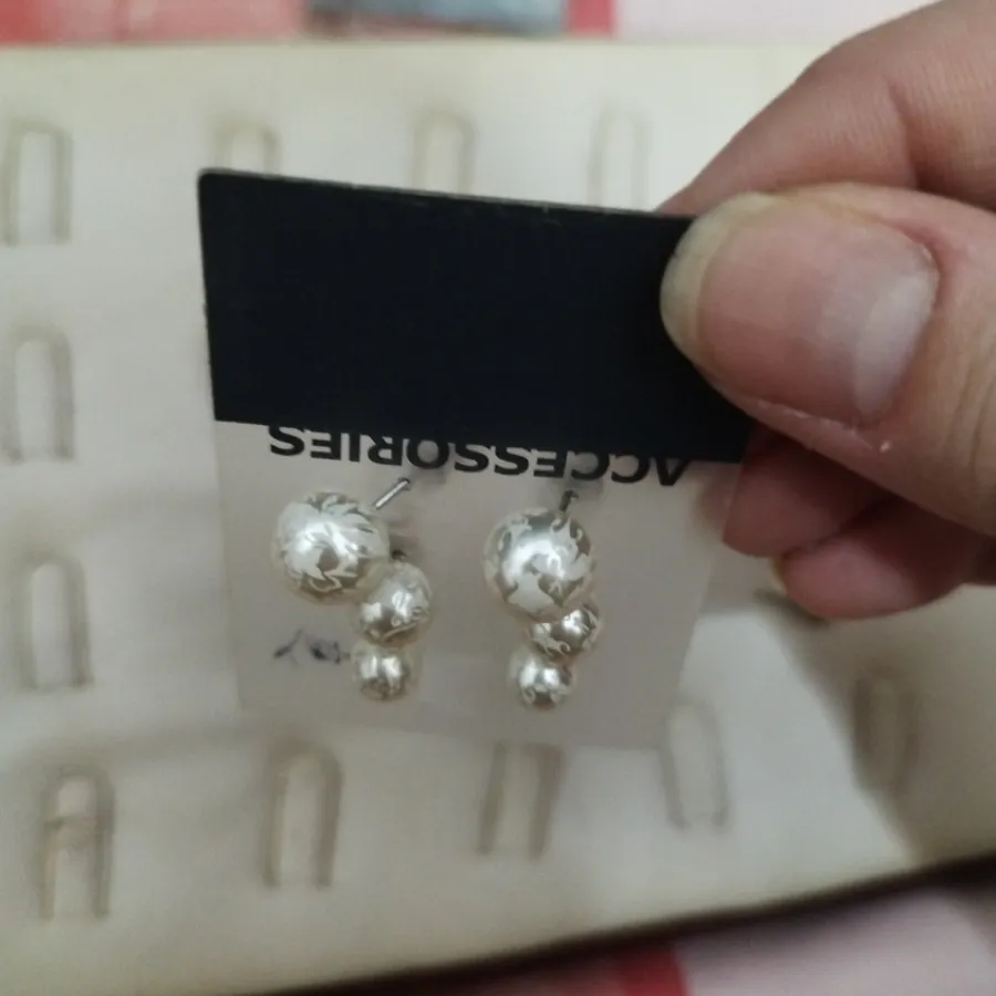 گوشواره مرواریدی