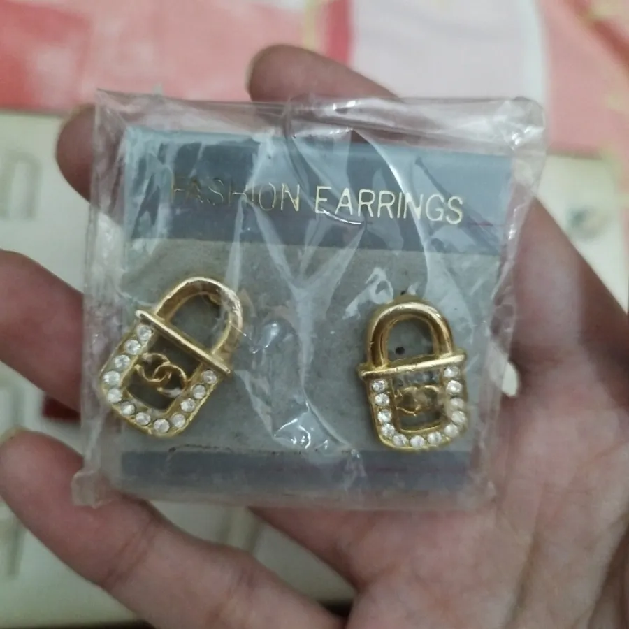 پلاک رزین و گوشواره