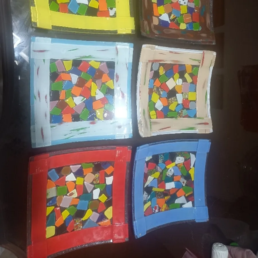 بشقاب شیشه ای کار دست