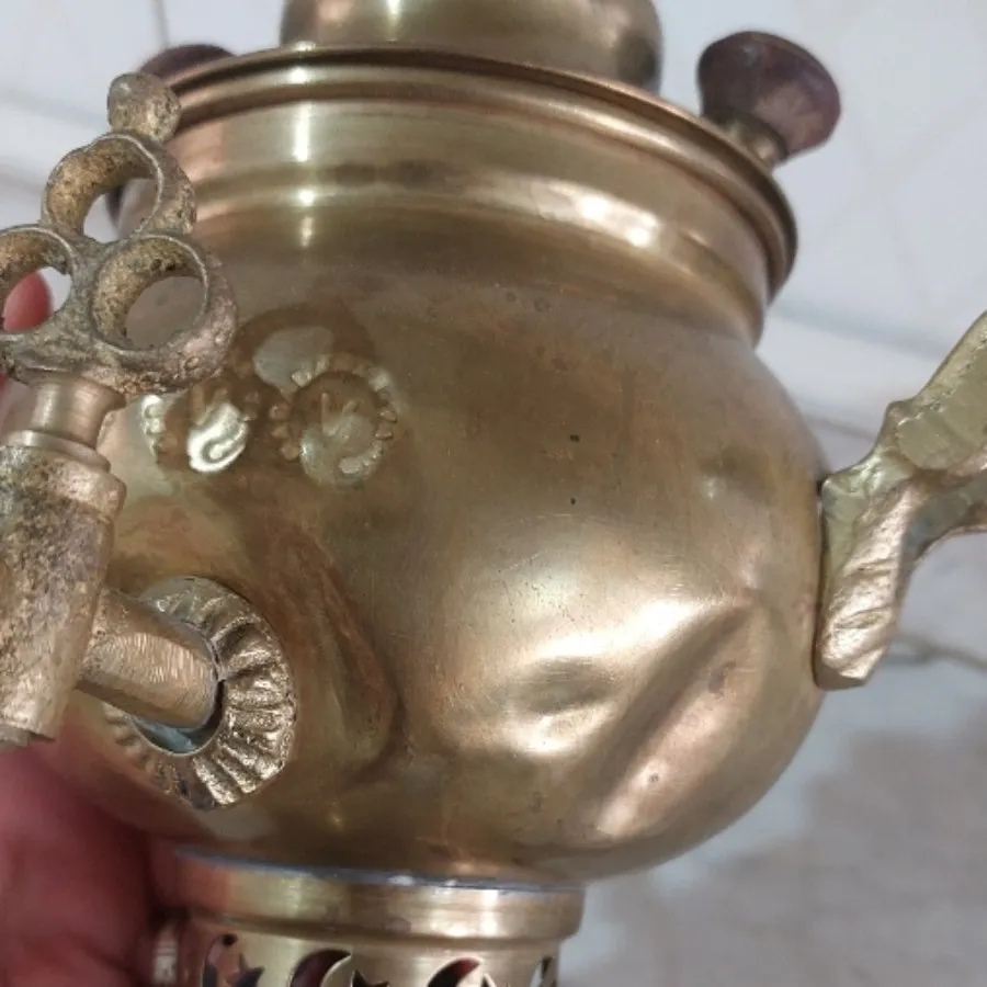 سماور ذغالی برنجی قدیمی