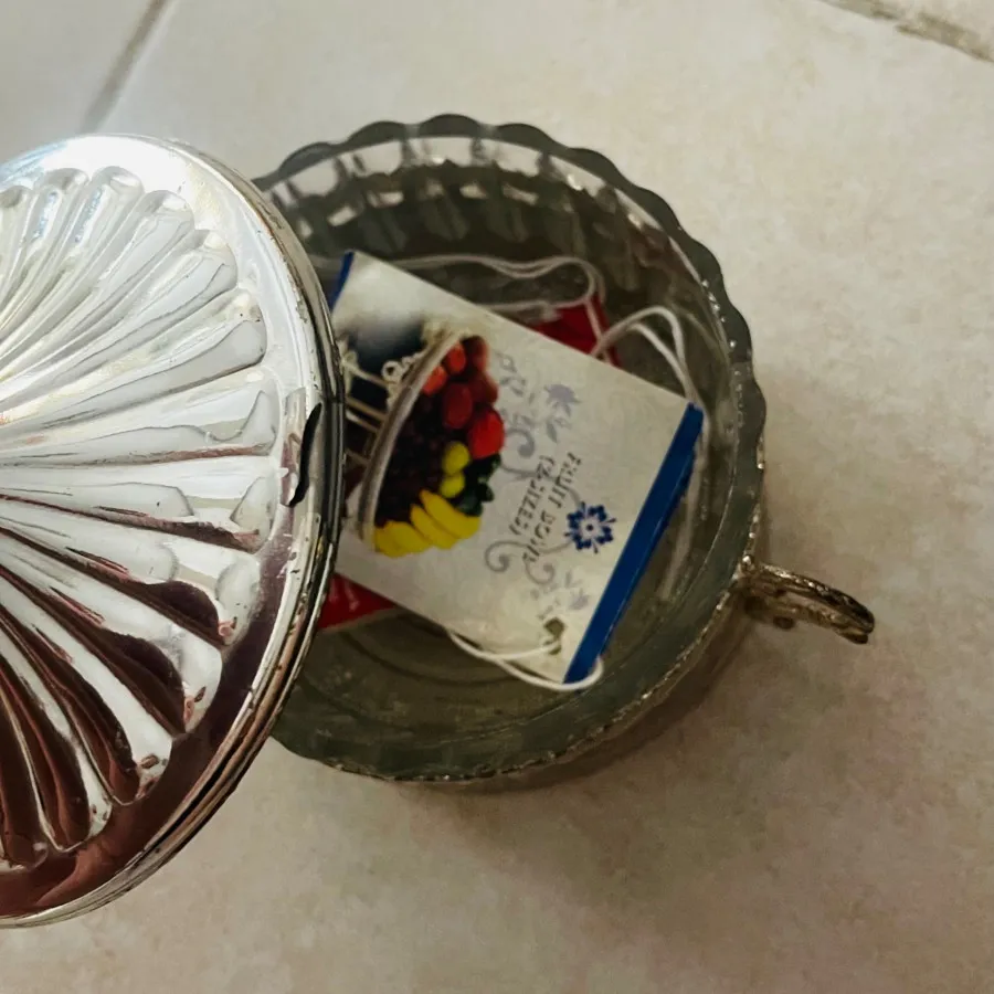 ست فنجان و قندان