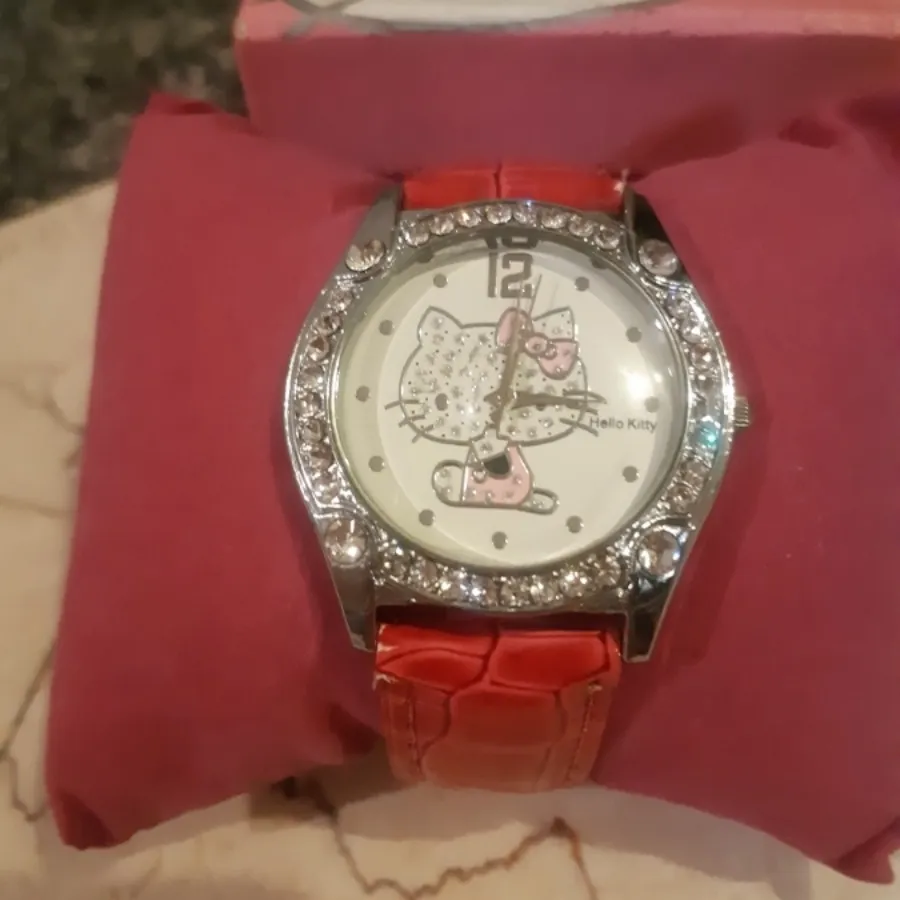 ساعت هلو کیتی