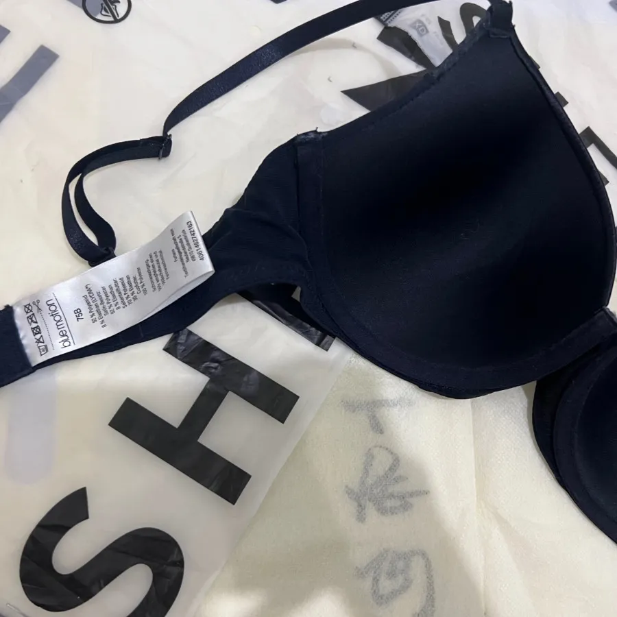 سوتین آلمانی بلوموشن