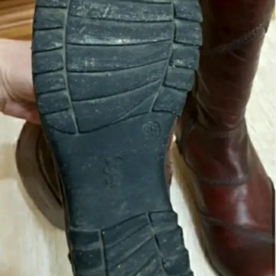 چکمه تمام چرم