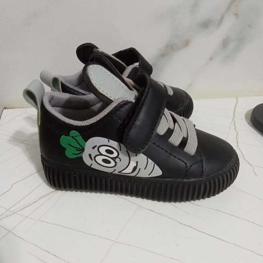 کتونی بچه گانه