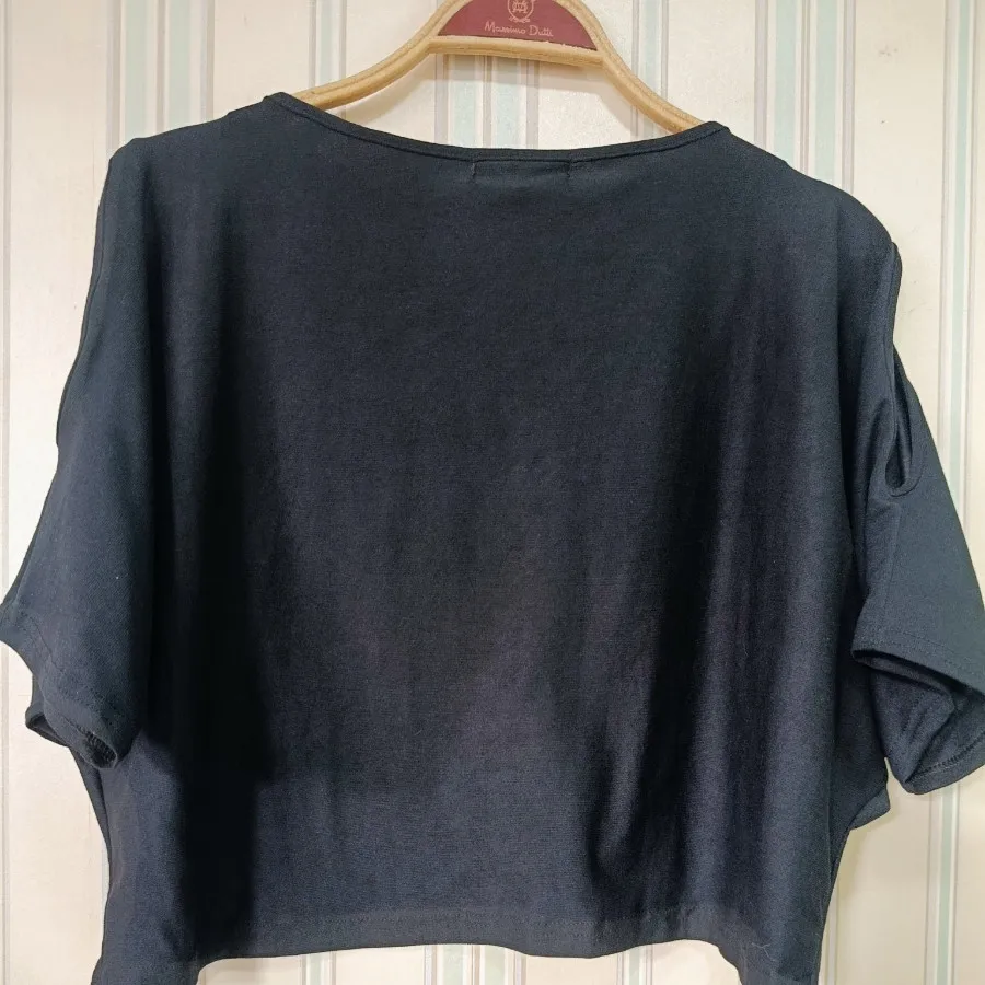 تی شرت. خترانه