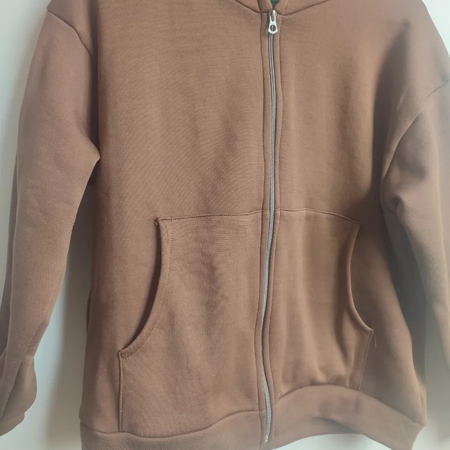 سویشرت کلاهدار