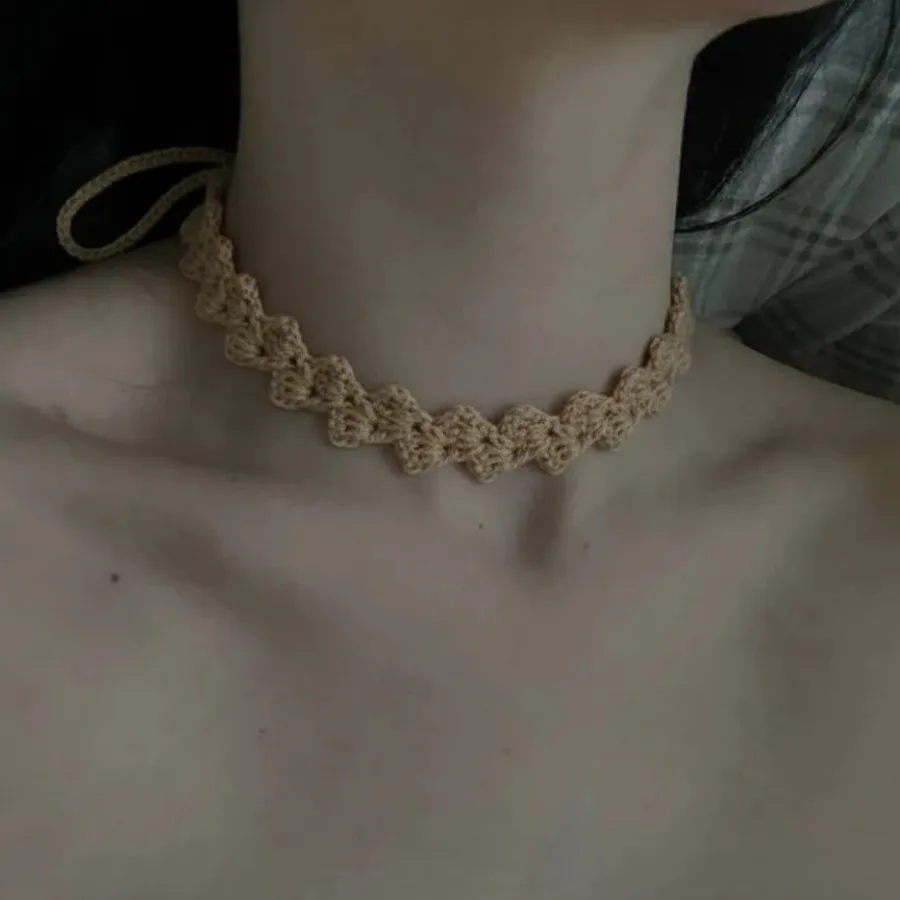 گردنبند بافتنی وِستا