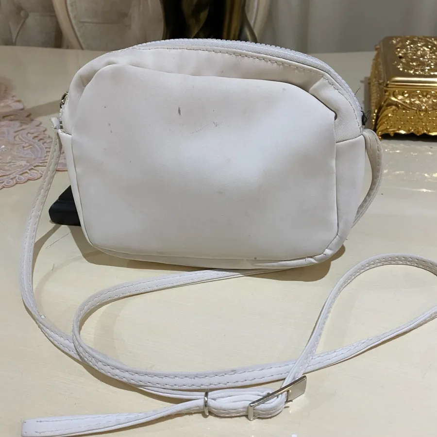 دوتا شال و کیف