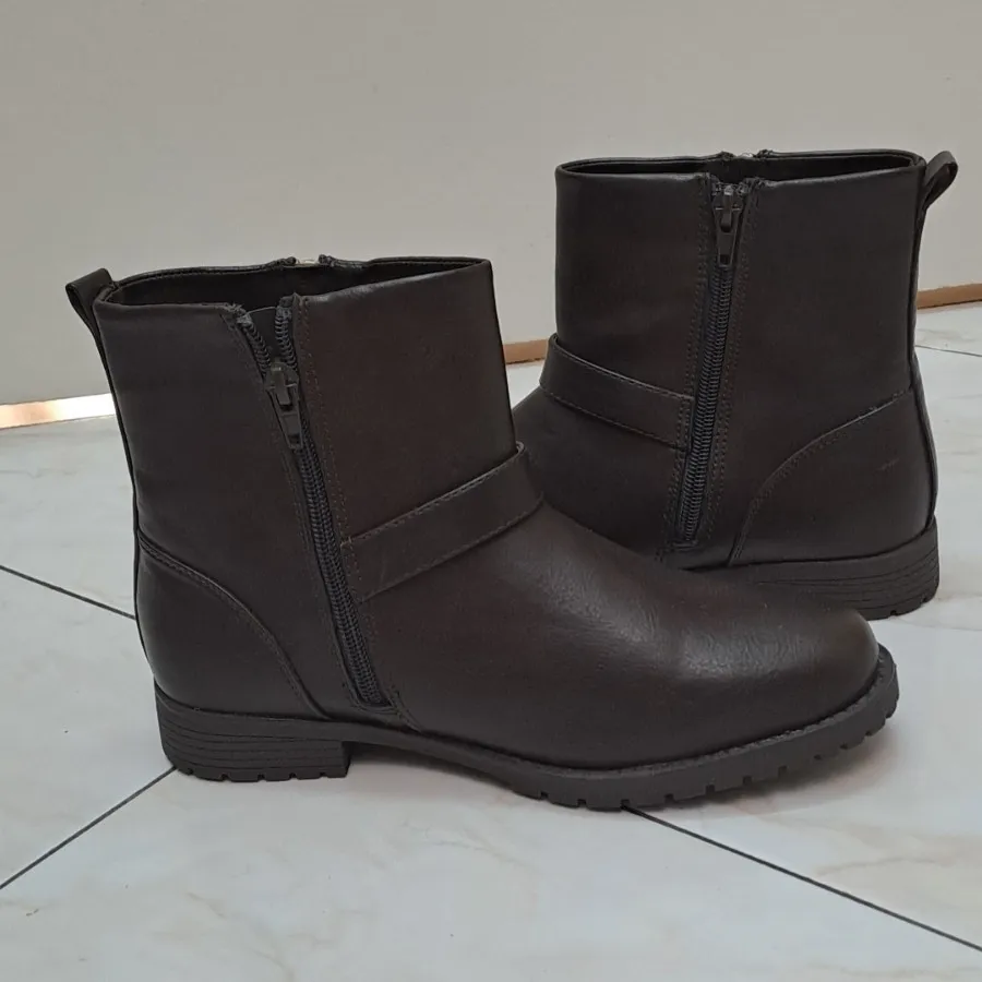 نیم بوت قهوه ای