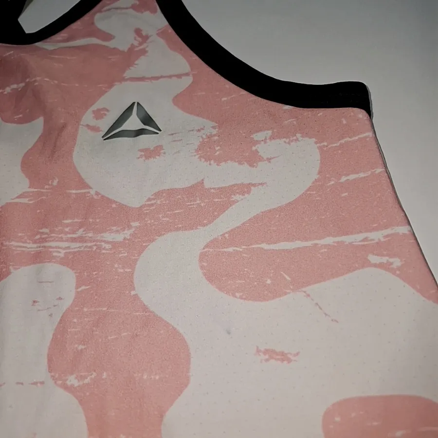 تاپ ورزشی ریبوک