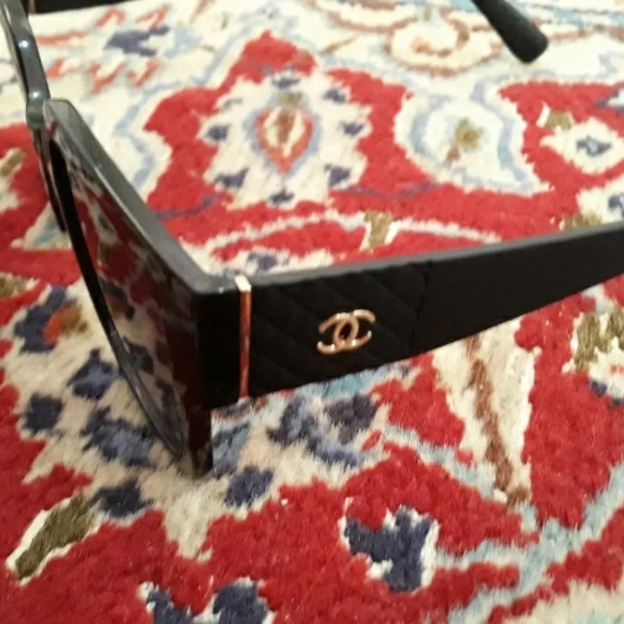 عینک افتابی طرح شنل