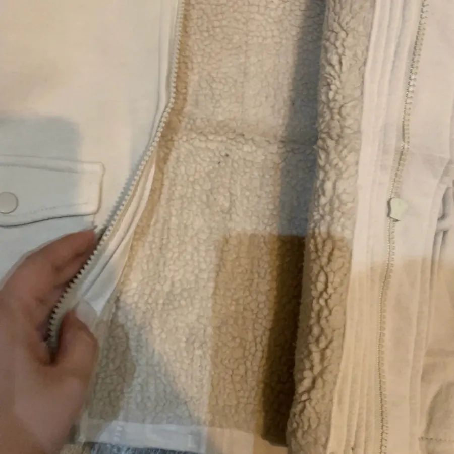 کاپشن داخل تدی max