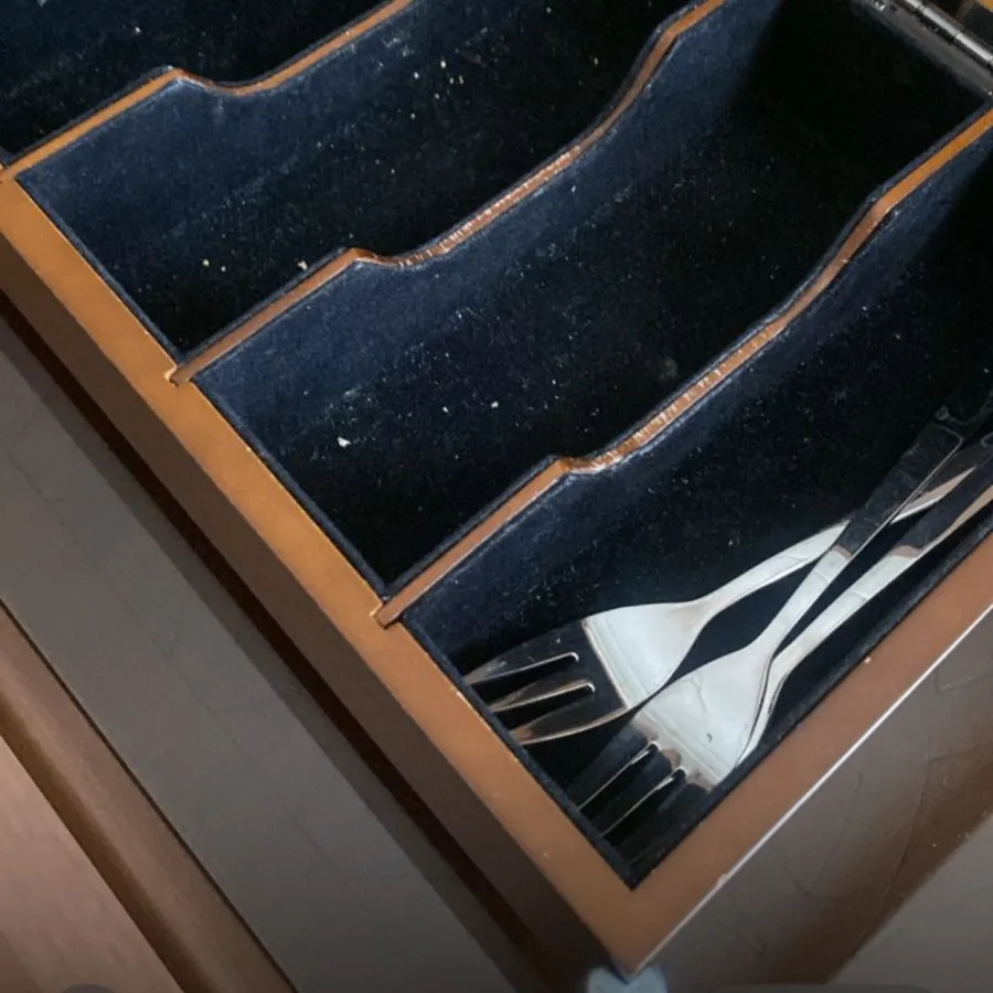 جا کاردی و دستمال