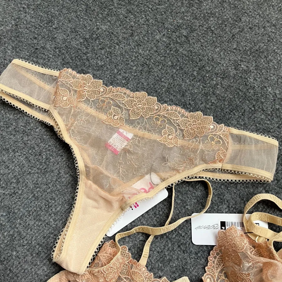 ست سوتین و شورت