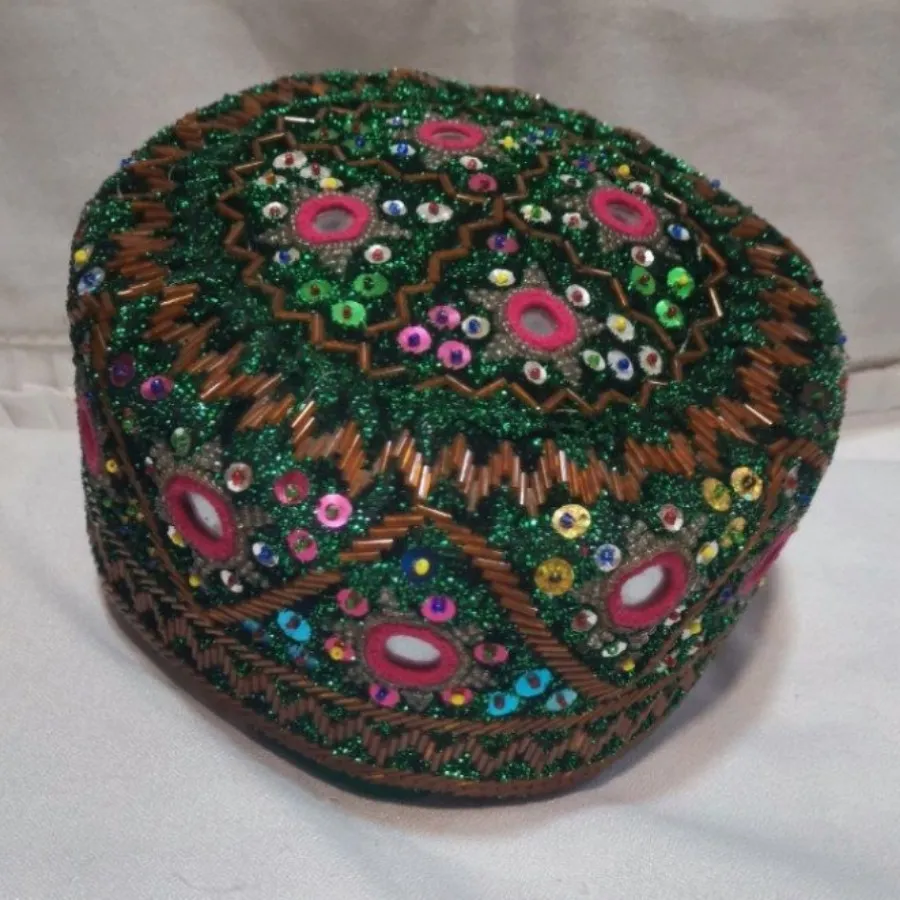 کلاه منجوق دوزی سنتی