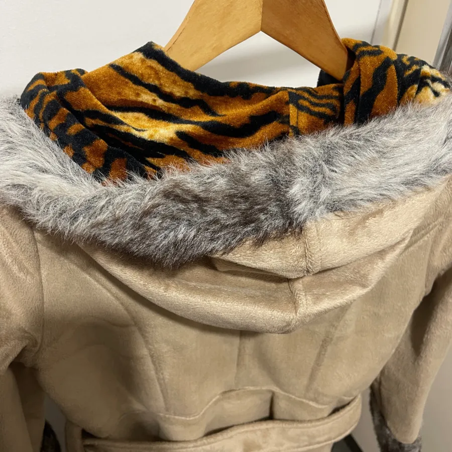 پالتو کلاهدار