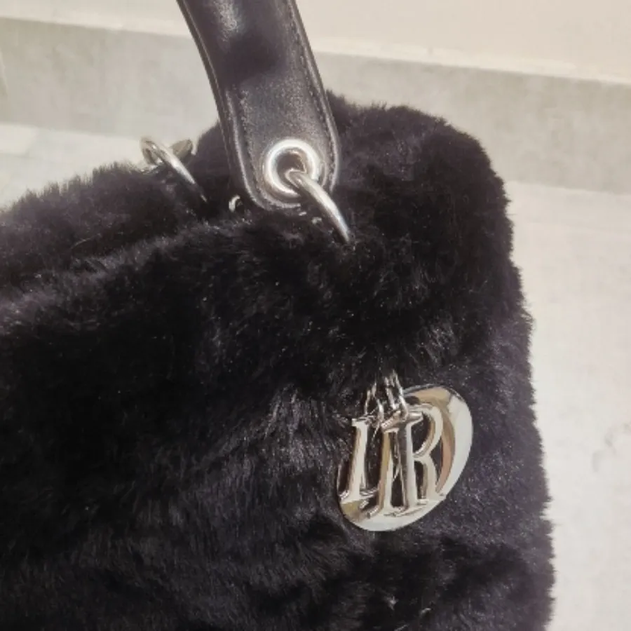 کیف خز دیور