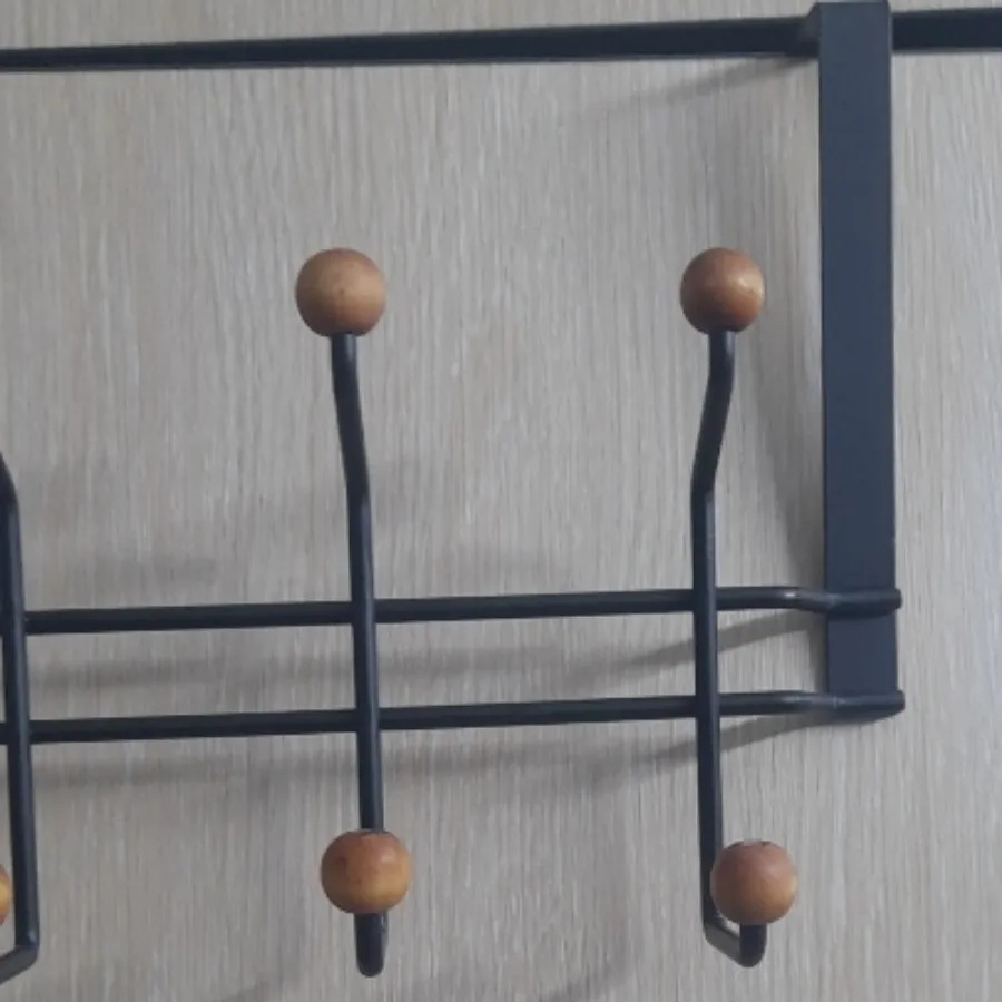 رخت آویز پشت دری