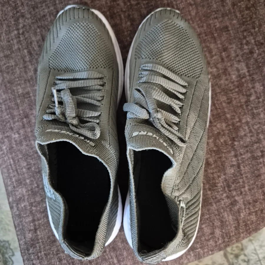 کفش پیاده روی