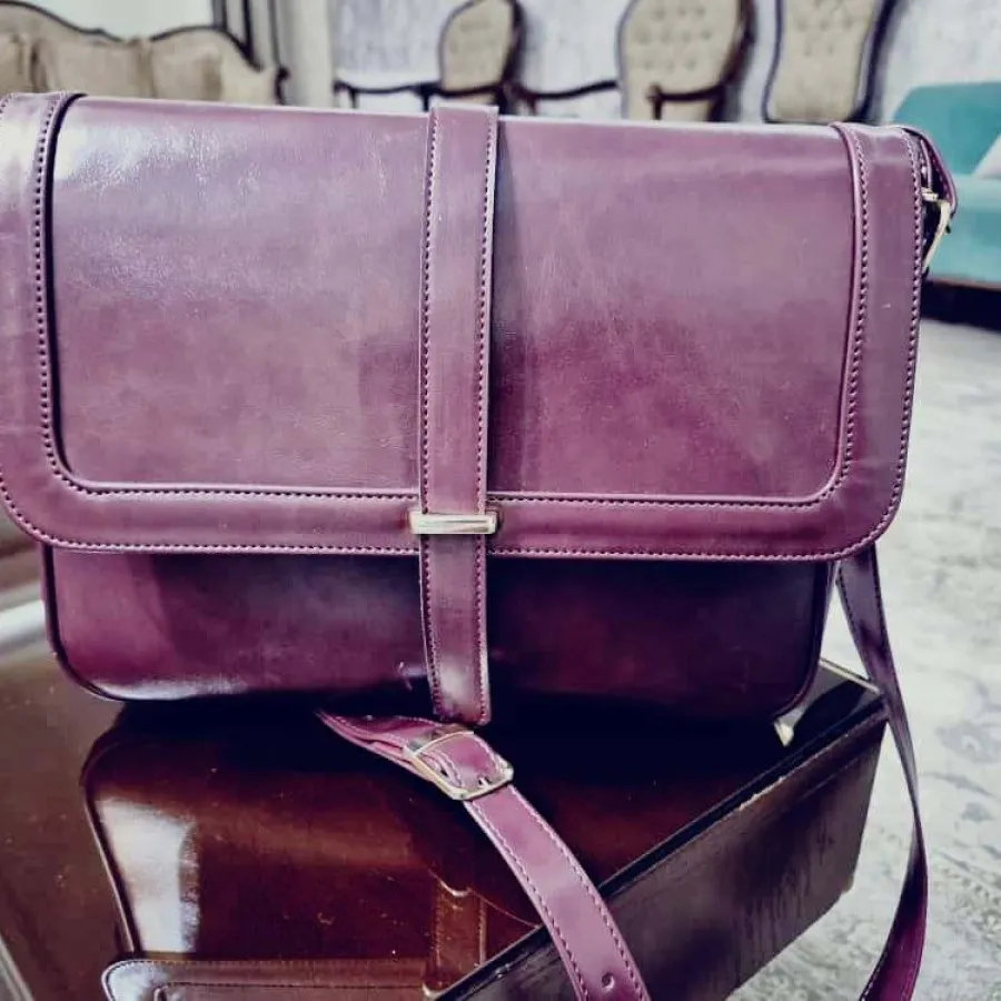 کیف زرشکی سیدا