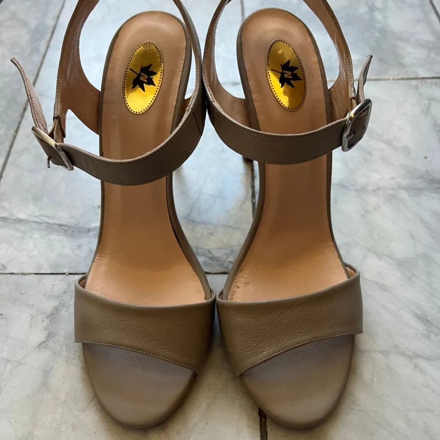 کفش مجلسی نوین چرم