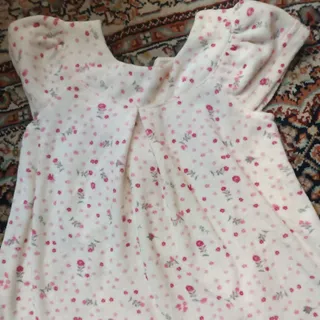 پیراهن نوزادی