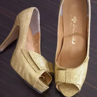 کفش مجلسی طلایی