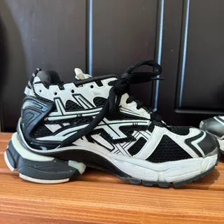 کتونی بالنسیاگا