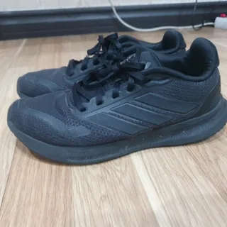 کتونی ادایداس اصل