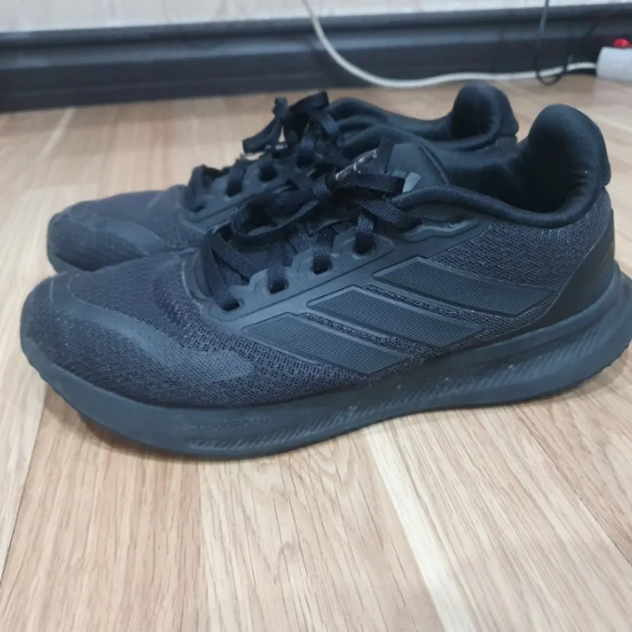 کتونی ادایداس اصل