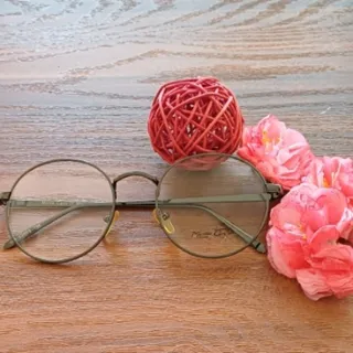 فریم عینک طبی گرد