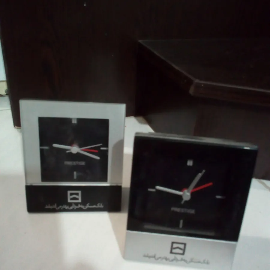 ساعت رومیزی