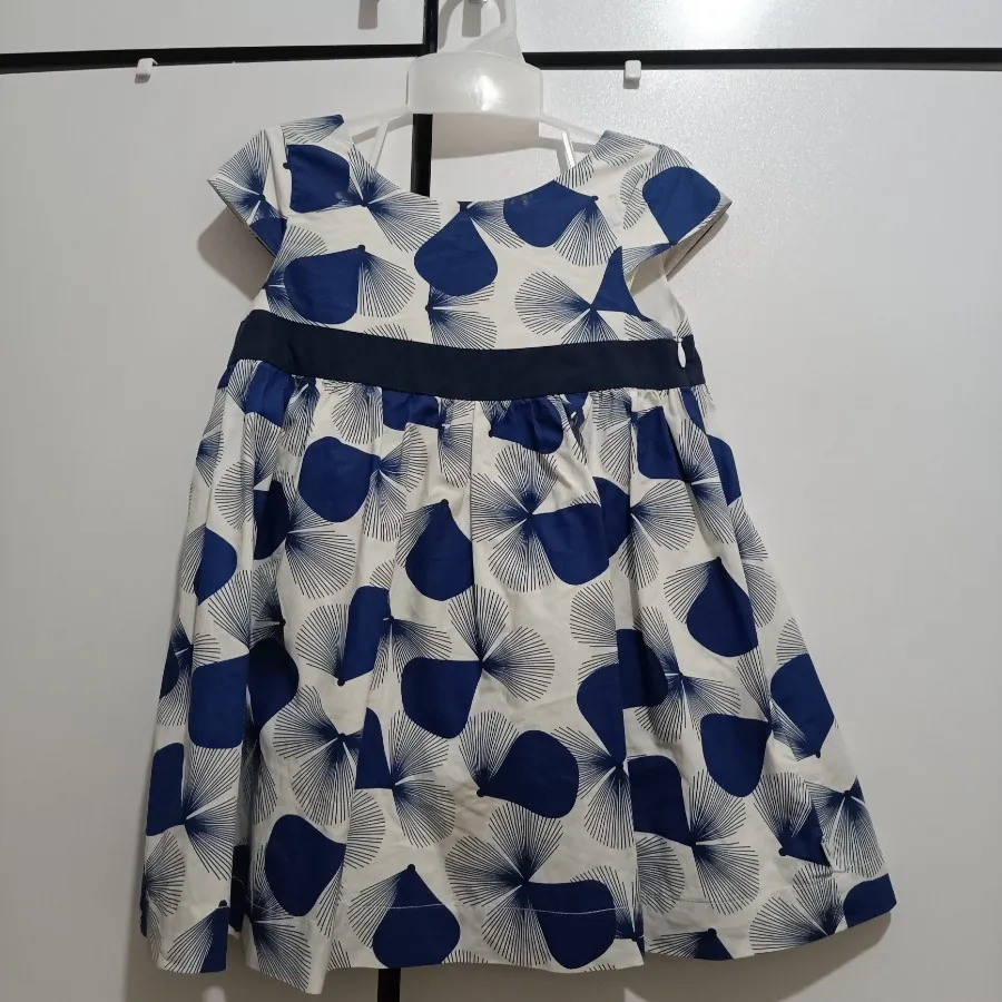 پیراهن دخترانه