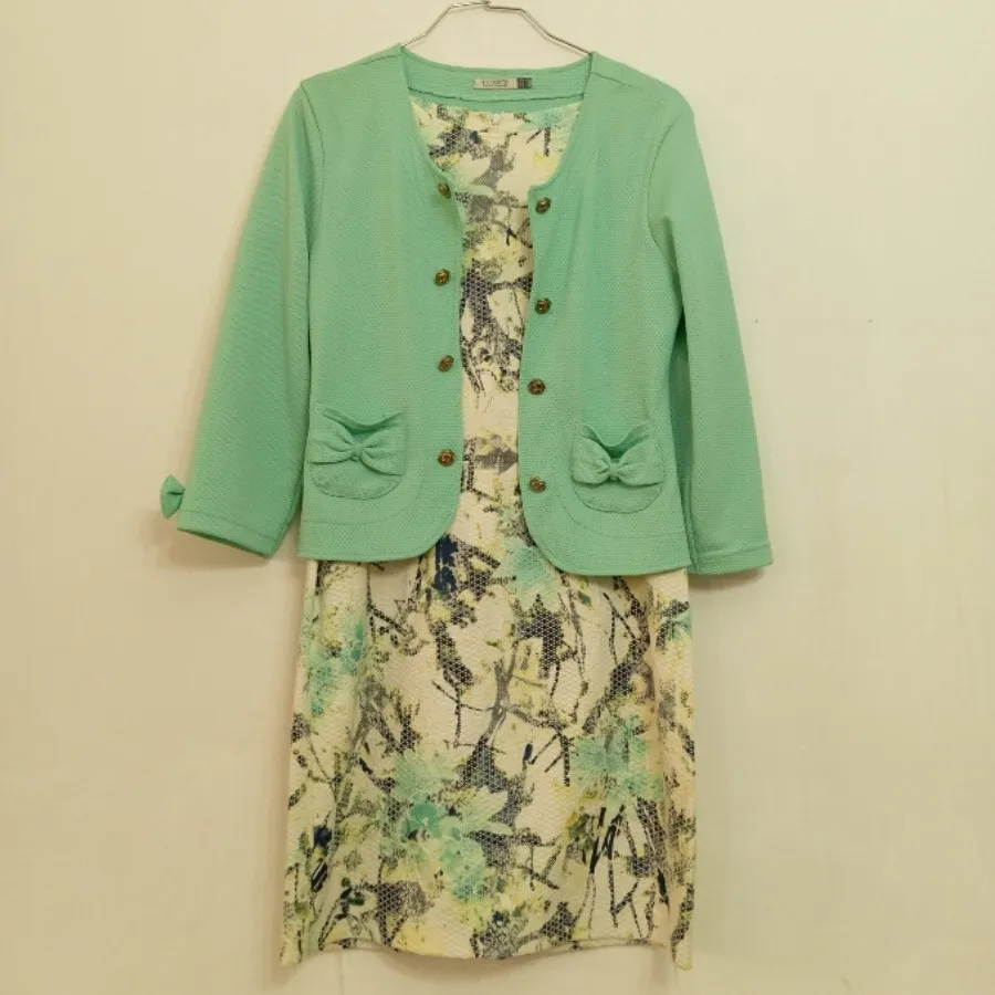 کت و سارافون