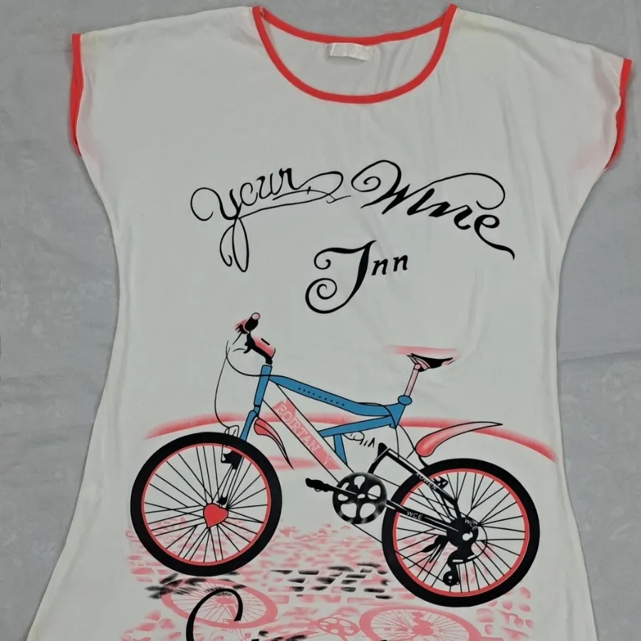 لباس تیشترت