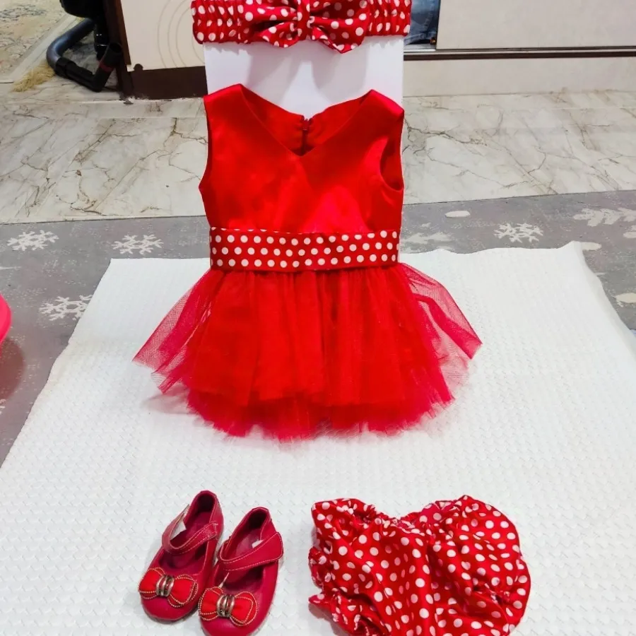 پیراهن دخترانه