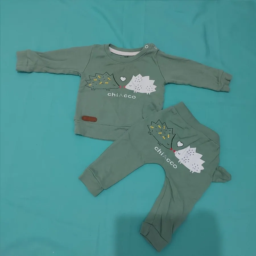 بلوز و شلوار بچگانه