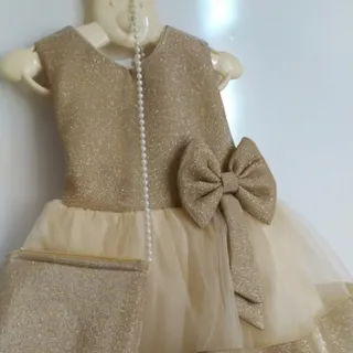 پیراهن دخترانه