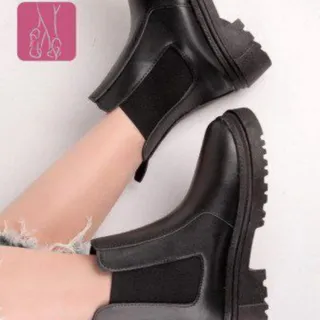 〰️〰️〰️

نیم‌بوت تارا خوش‌