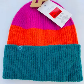 کلاه بافت برند i am