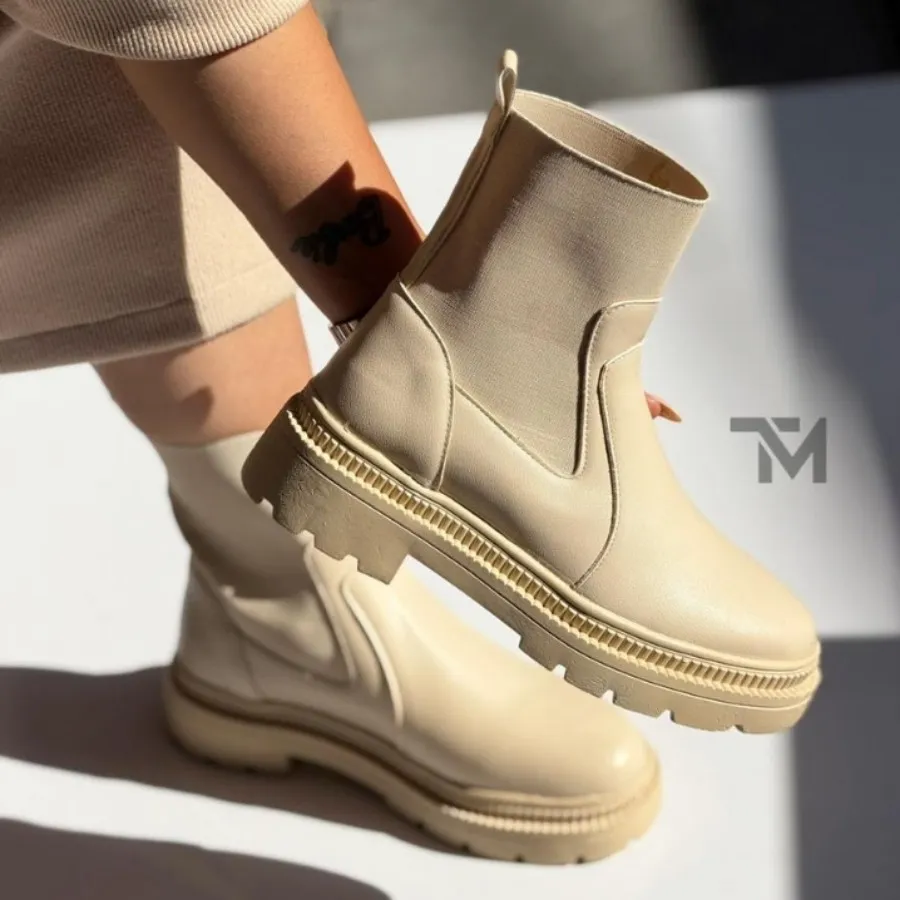 نیمبوت شیک زنانه کرم