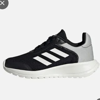 کتونی آدیداس